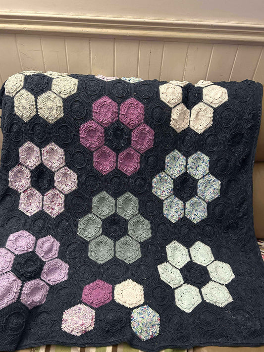 Hexi Blooms - Debs Version - Life in Loops