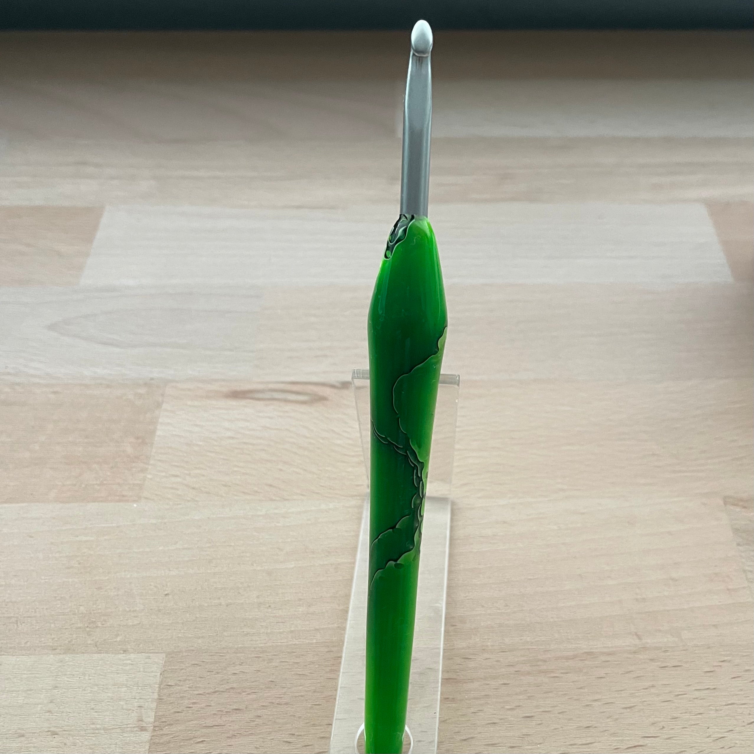 🐉 Dragon's Hoard – 6.0mm Clover Amour Crochet Hook
