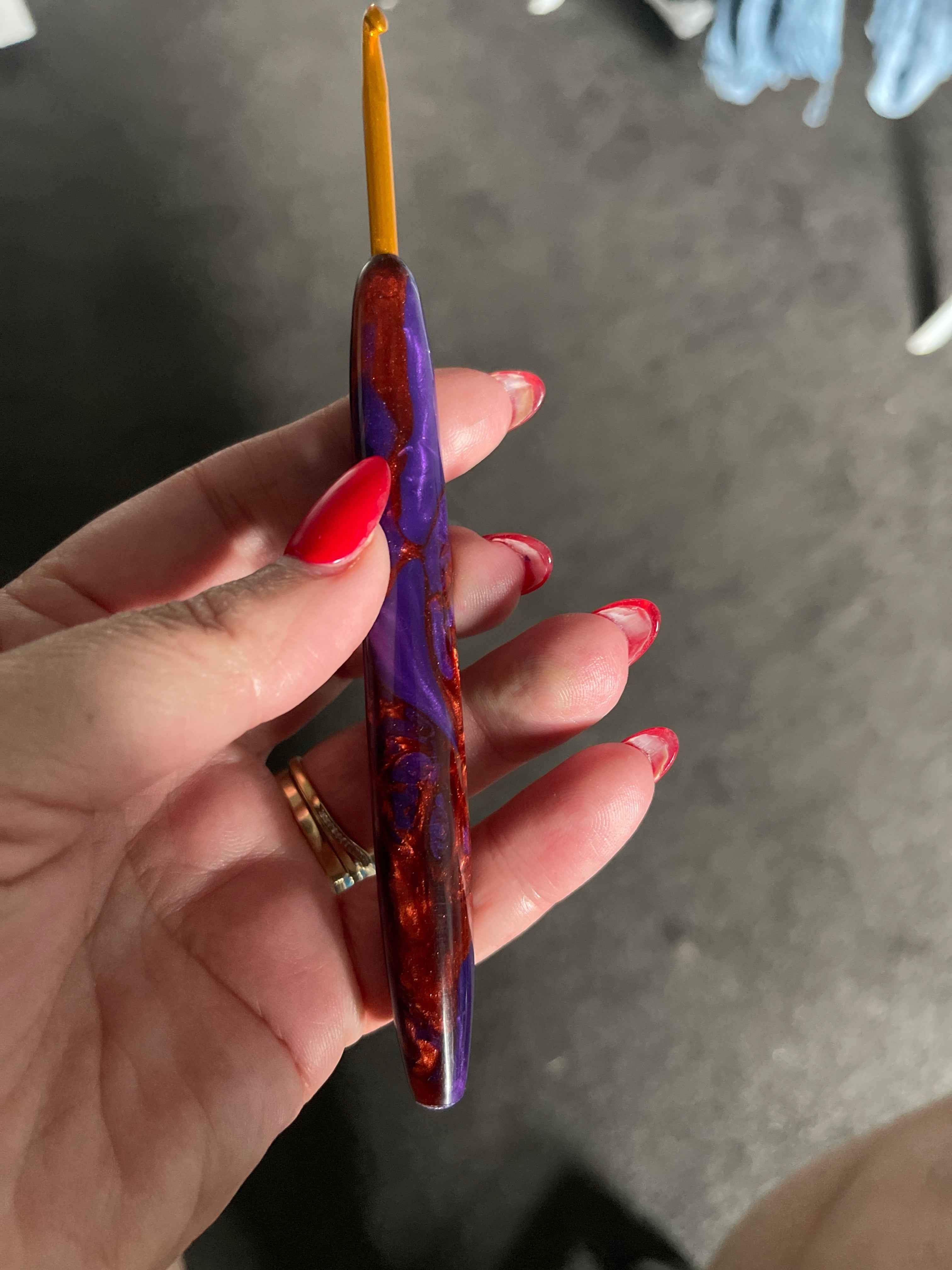 Phoenix Flame  – 4.0 mm Clover Soft Touch Crochet Hook