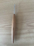 🌿 Camphor Laurel – 3.5mm Clover Amour Crochet Hook