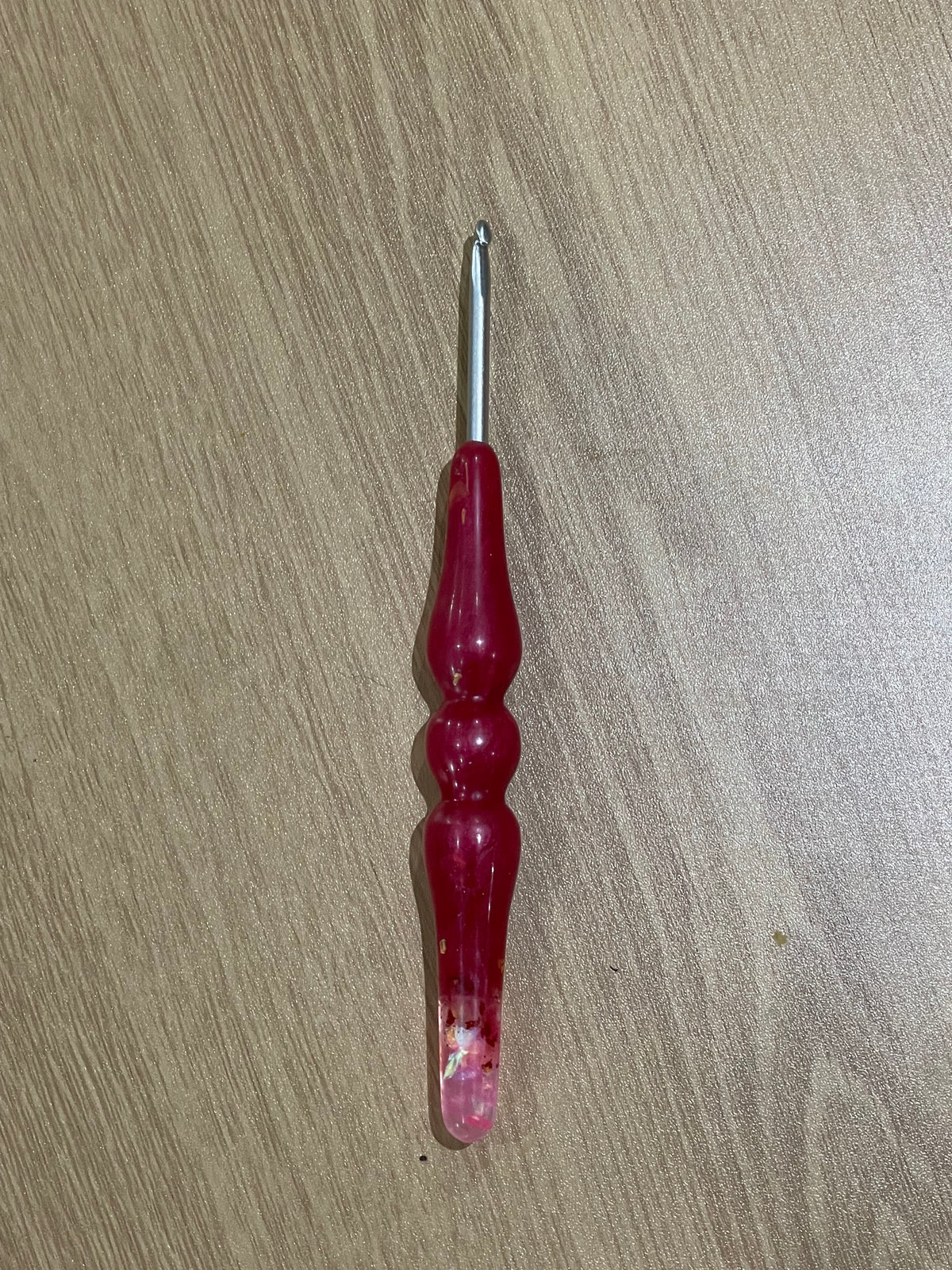 ❤️ Ruby Sparkle – 4.0mm Crochet Hook