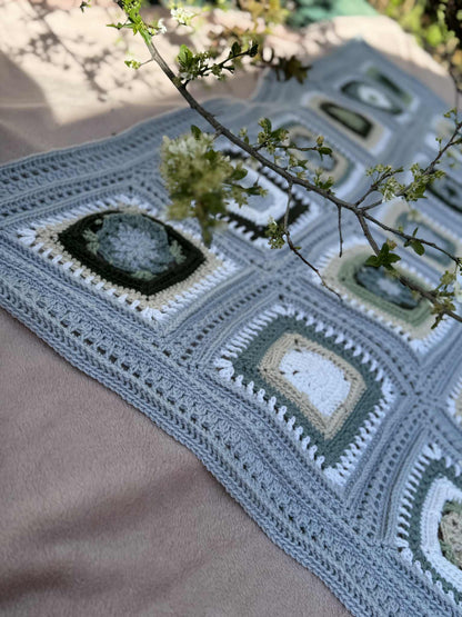 Ma Ma's Blanket Crochet Pattern - Life in Loops