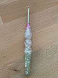 🌸 Spring Blossom – 4.0mm Clover Amour Crochet Hook