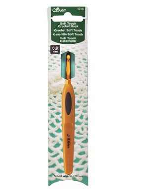 Clover Soft Touch Crochet Hook – Precision & Lightweight Comfort