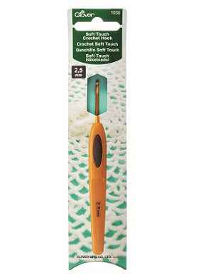 Clover Soft Touch Crochet Hook – Precision & Lightweight Comfort