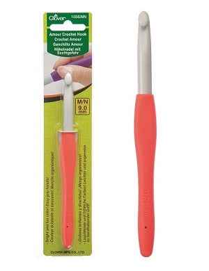 Clover Amour Crochet Hook – Smooth, Comfortable & Reliable