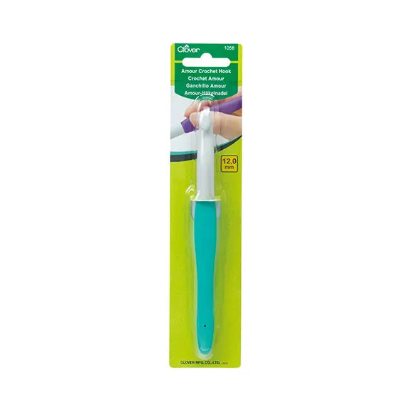 Clover Amour Crochet Hook – Smooth, Comfortable & Reliable