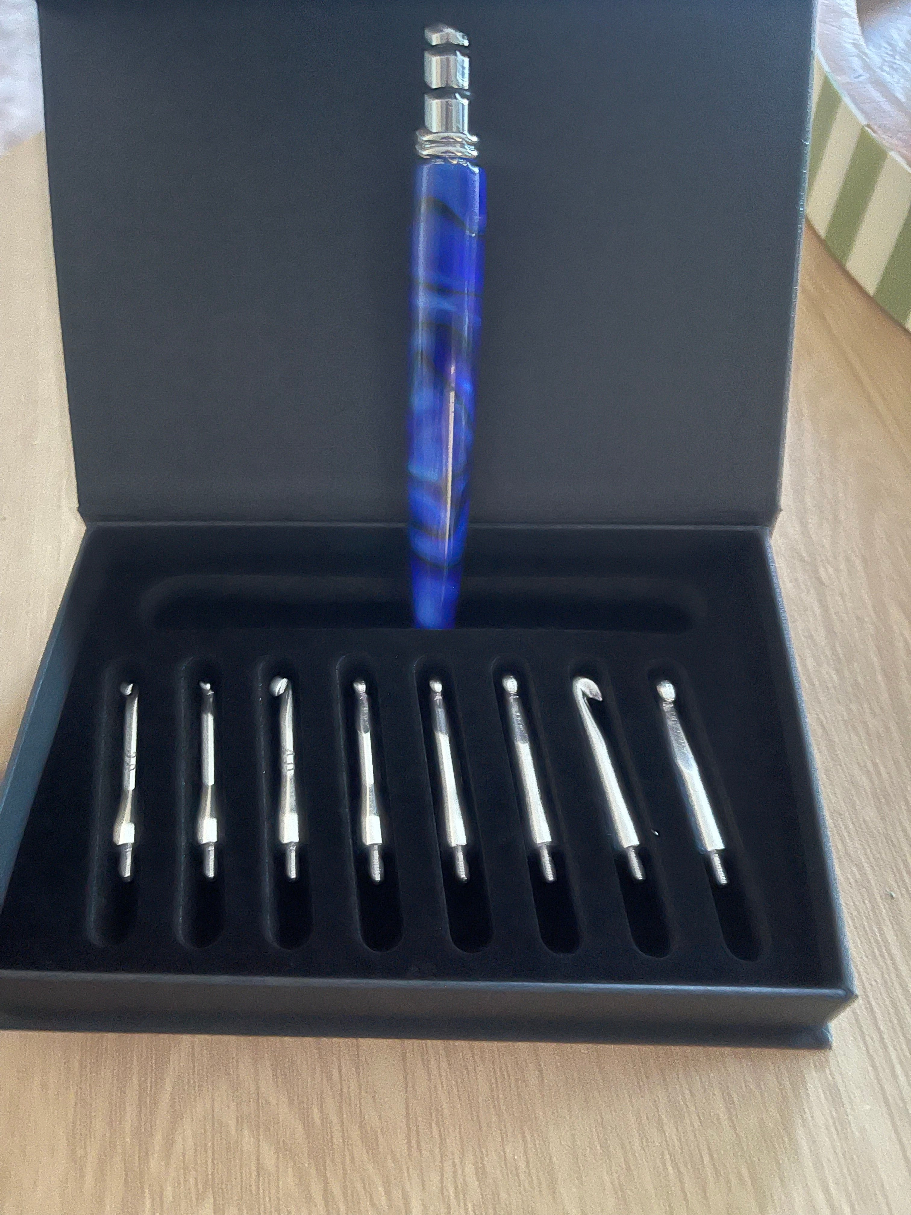 💙 Royal Blue – Interchangeable Crochet Hook Set