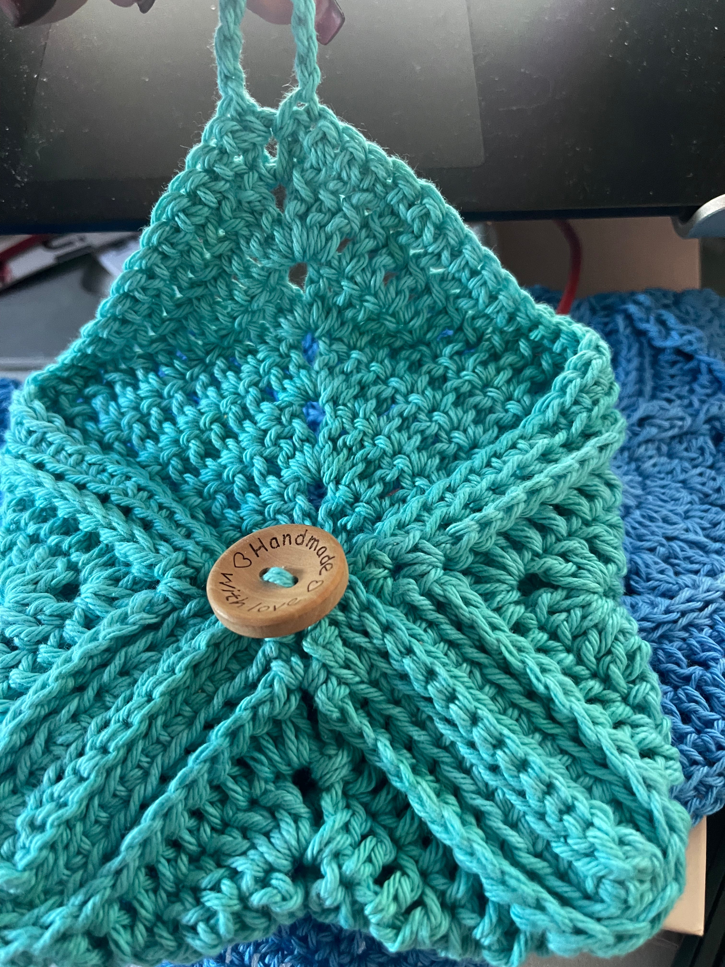 Carry With Care Pouch – Free Crochet Pattern