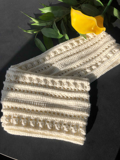 It will cool down soon - Infinity Scarf Crochet Pattern