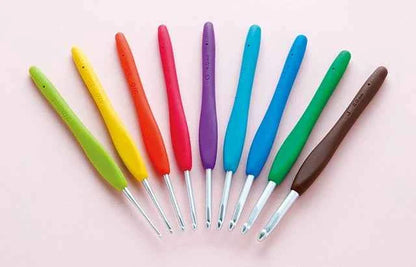 Clover Amour Crochet Hook – Smooth, Comfortable & Reliable