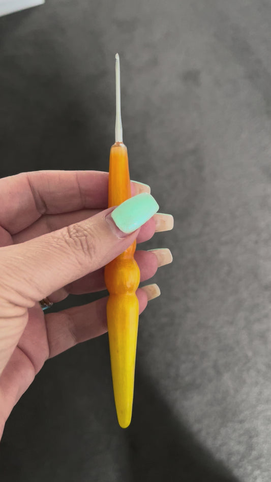 Citrus Glow Resin Crochet Hook – 2mm Clover Armour 🍋✨