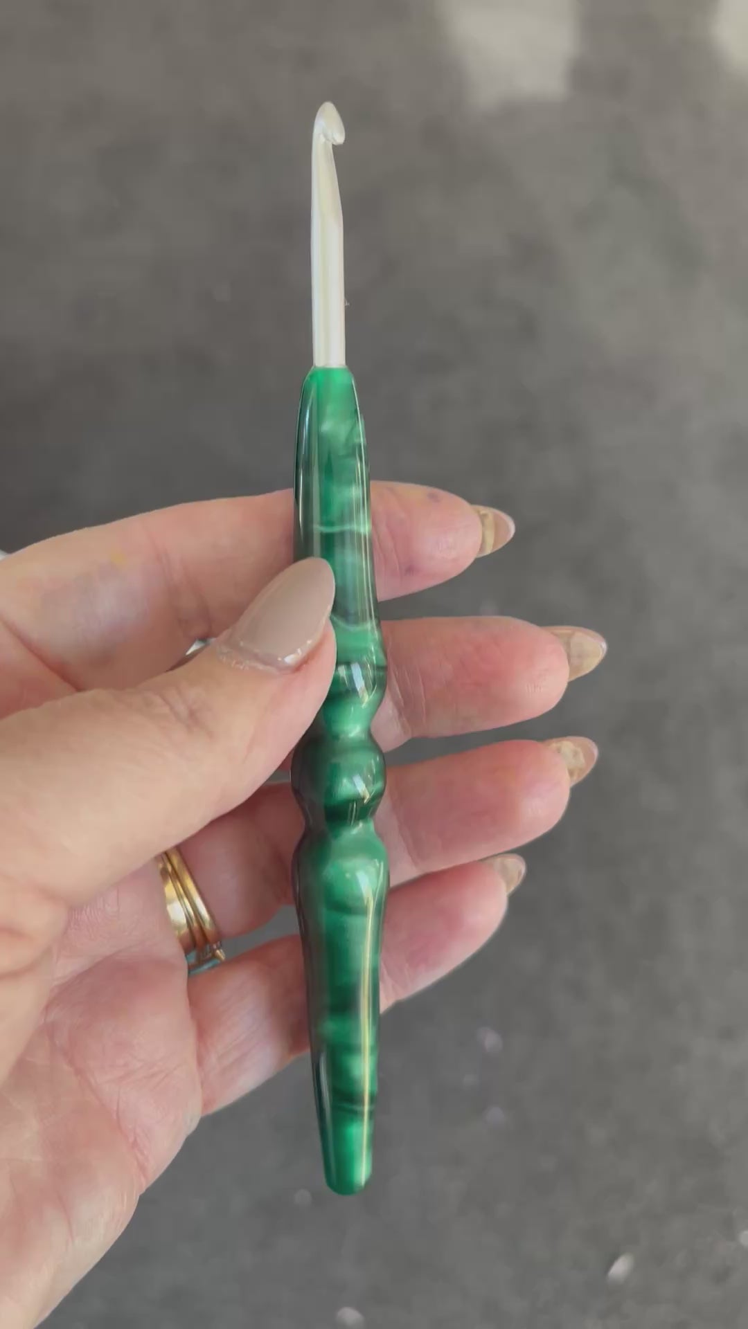 Emerald Tide  – 4.5mm Clover Amour Crochet Hook